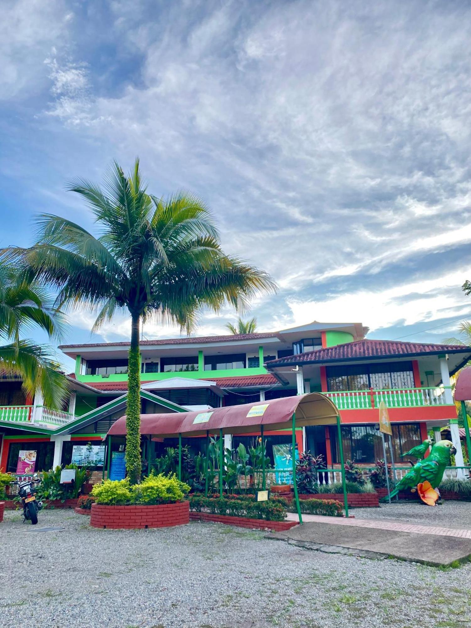 Complejo Turistico Navar Hotel 3*